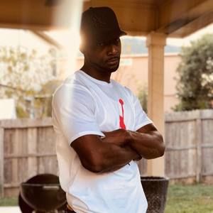 Meet your Posher, Troy